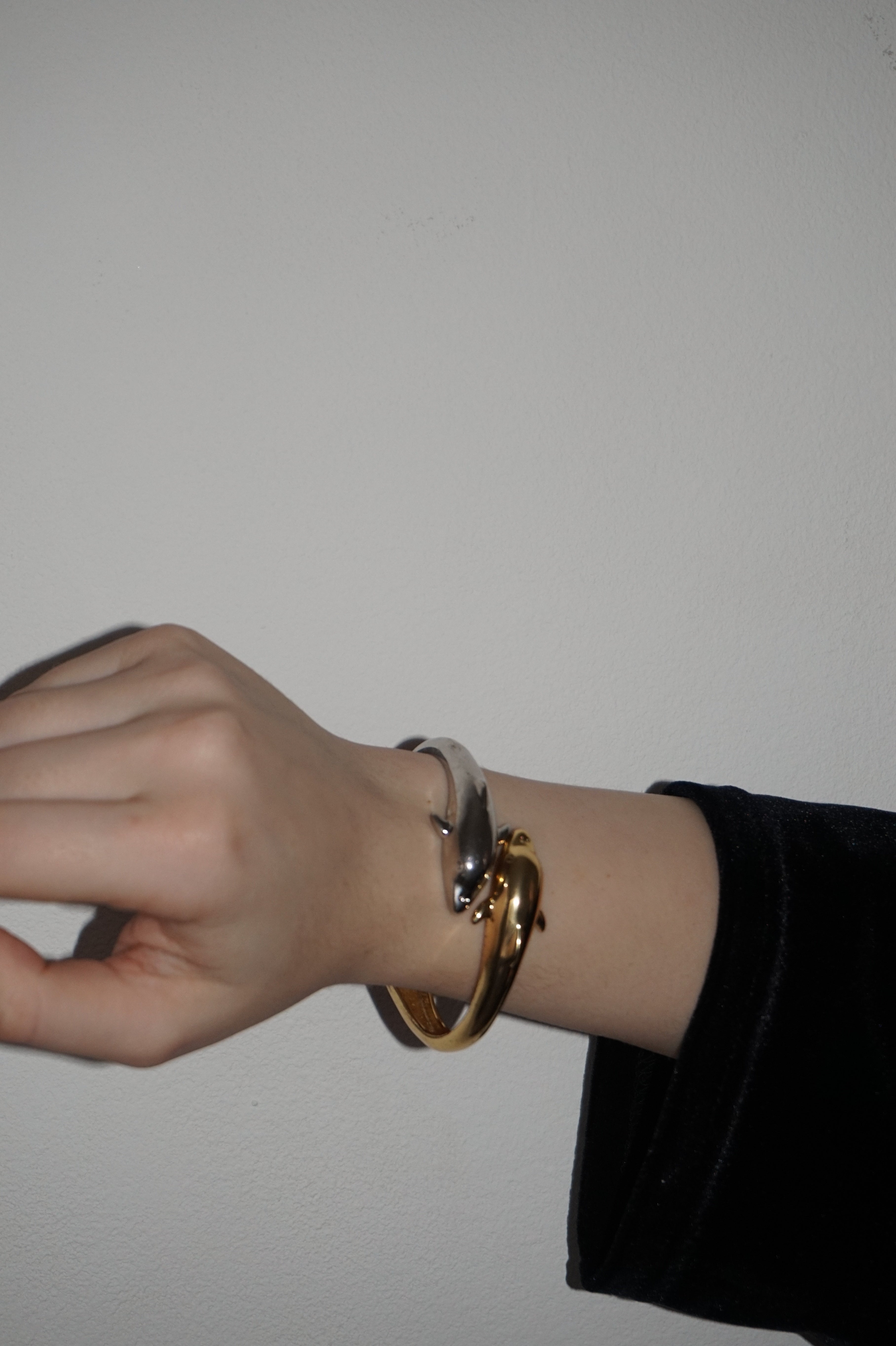 Vintage Two Dolphins Mixed Metal Bracelet (Silver & Gold Tone)