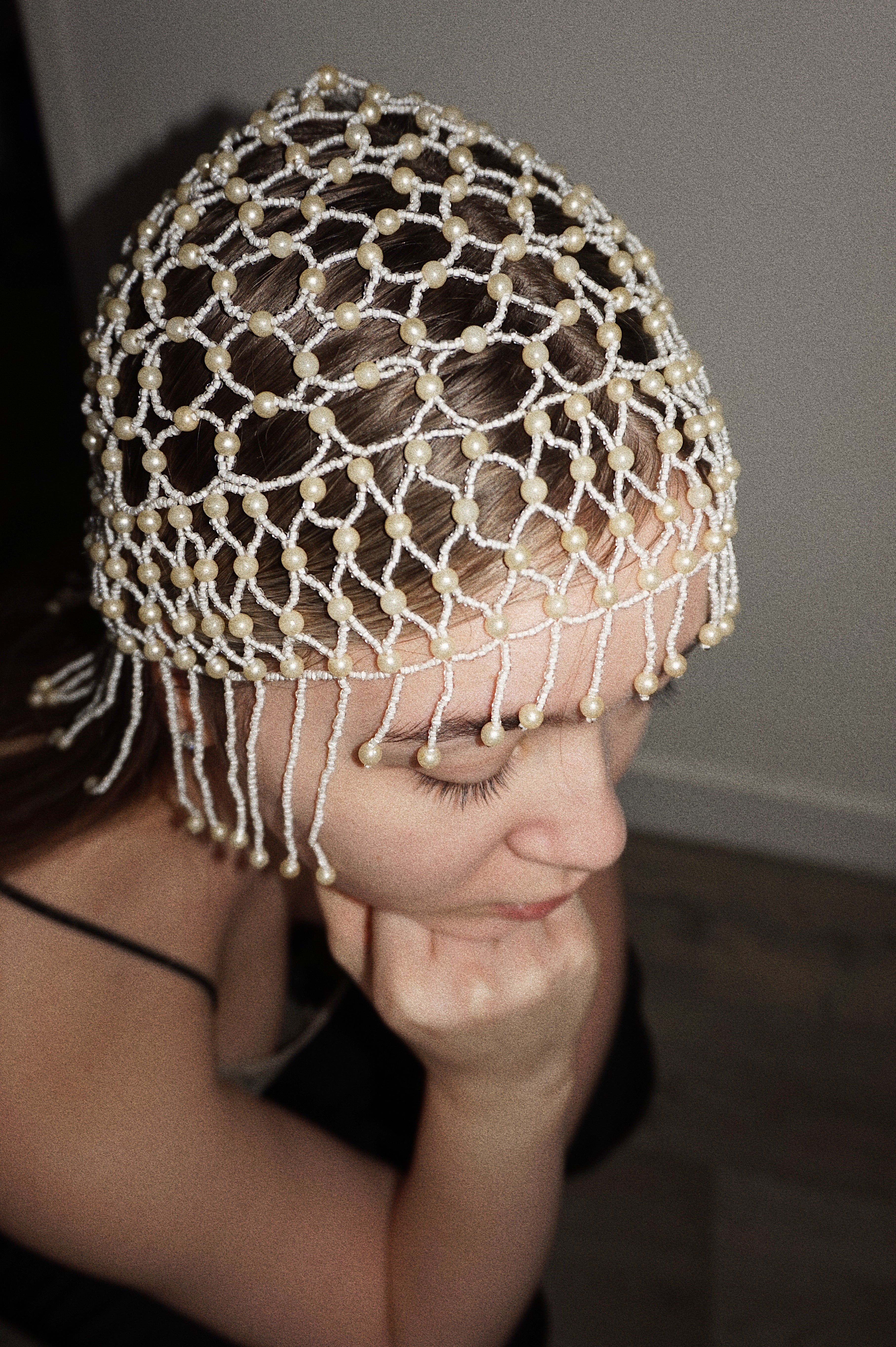 1920s Art Deco White Pearl Beaded Flapper Cap Headpiece